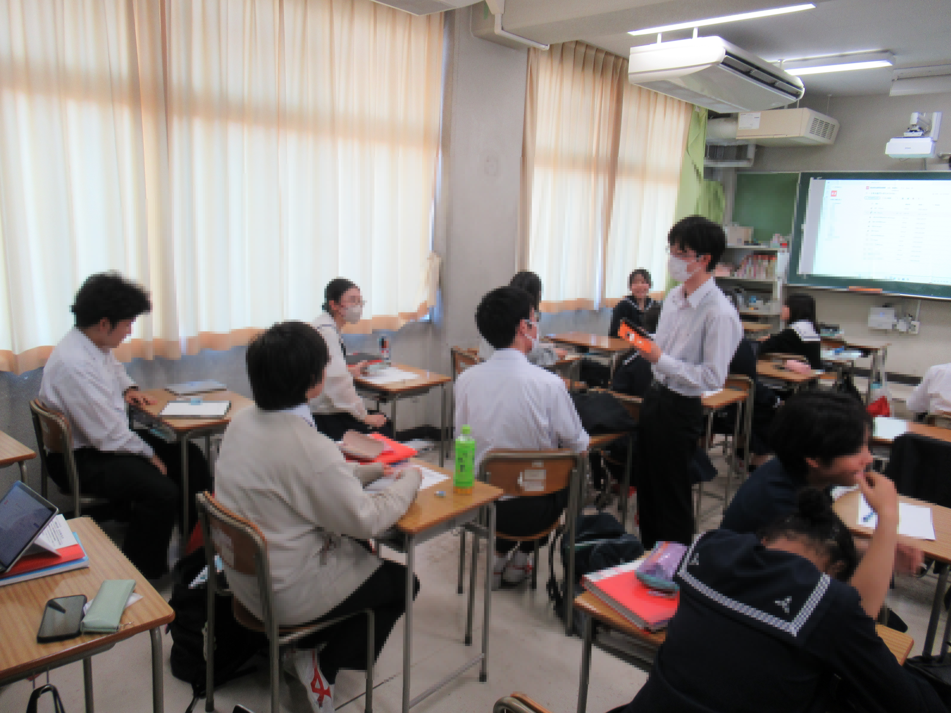 中間報告会 (3)